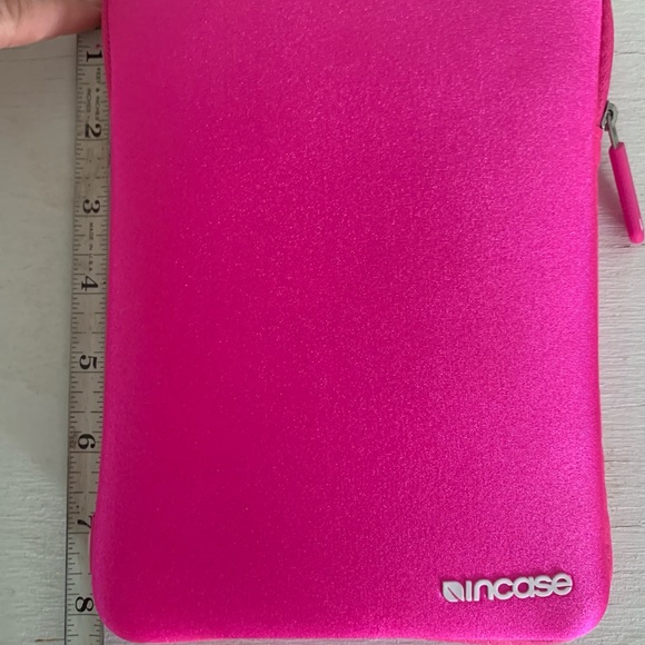 Mini tablet case Incase brand - Picture 2 of 4